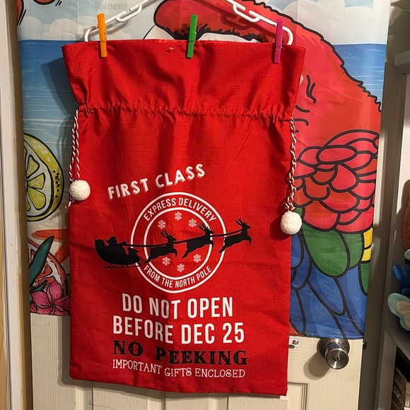 Santa’s Magic Bag 🎅🏻 - Picture 1 of 3